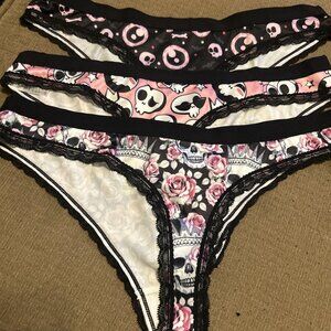 Morvia 3pk lace trim Skater goth Emo Bikini panties 2X plus sz skulls stars Pink